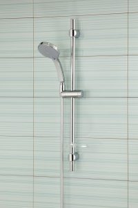 Barre de douche avec robinetterie hydro CITRUS de Jacob Delafon