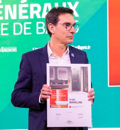 Michel Perrier, Novellini, recevant le prix du Palmarès des Salles de bains Remarquables